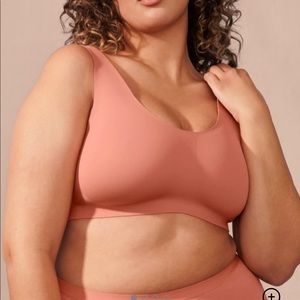 Knix Lux Lift pull over bra